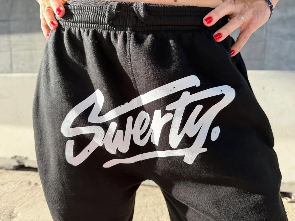 Jogging Basics Noir Logo Blanc