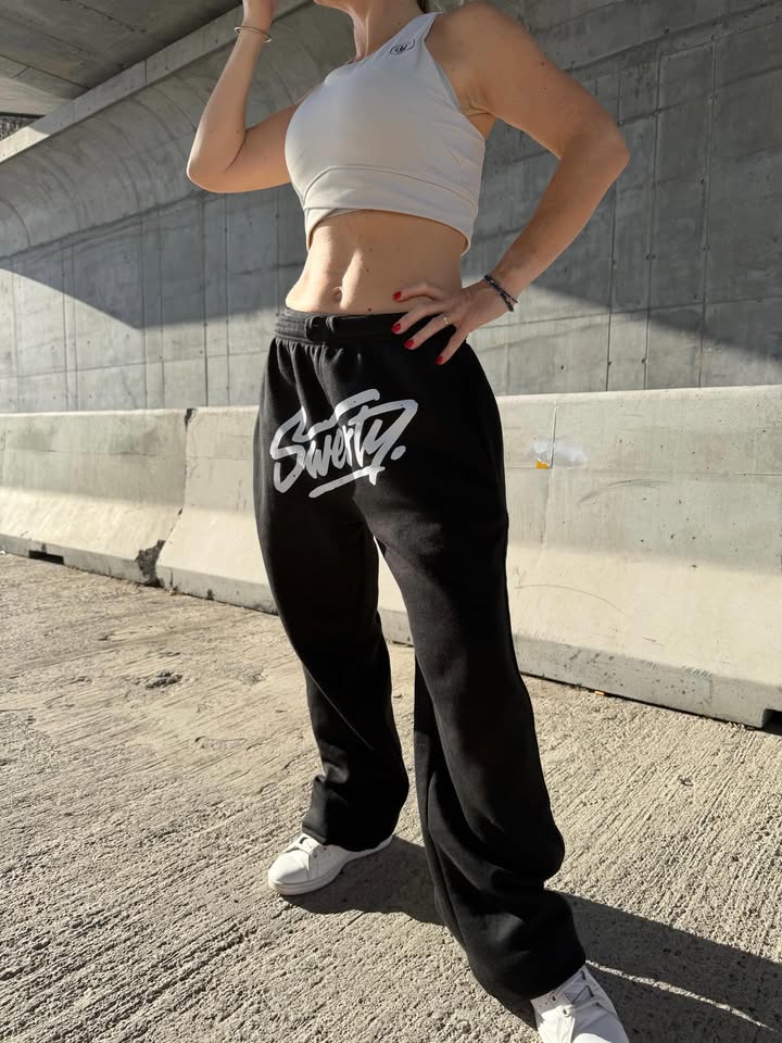 Jogging Basics Noir Logo Blanc